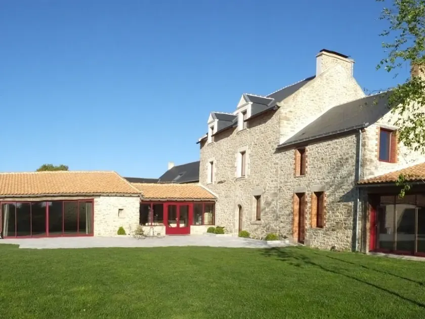 Manoir du Pas Jahan - Image 1