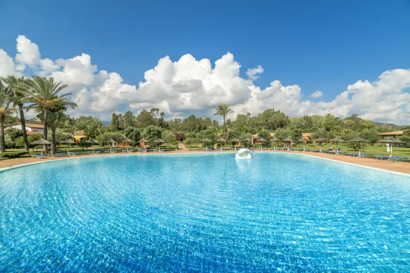 Hotel Garden Beach - Image 1