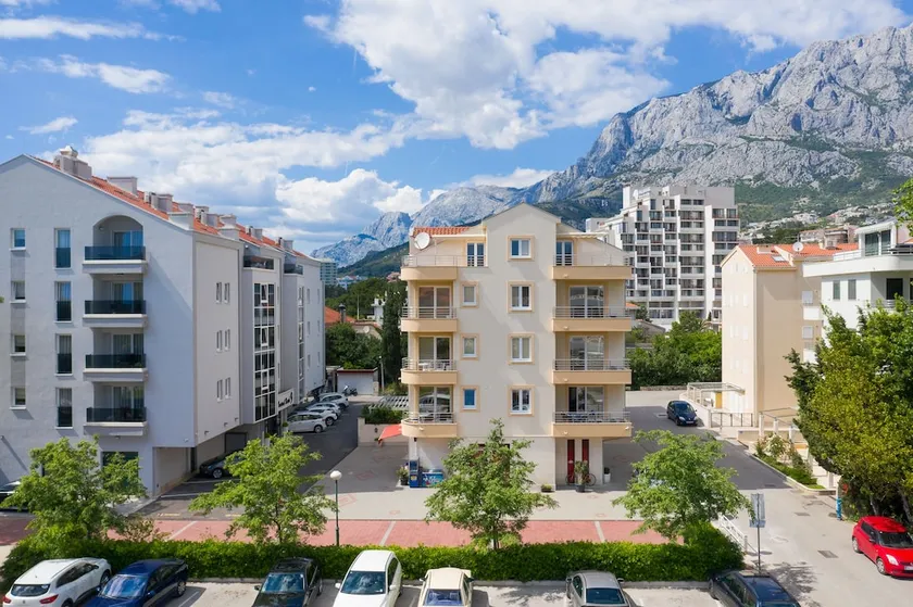 Villa Bondi - Image 1