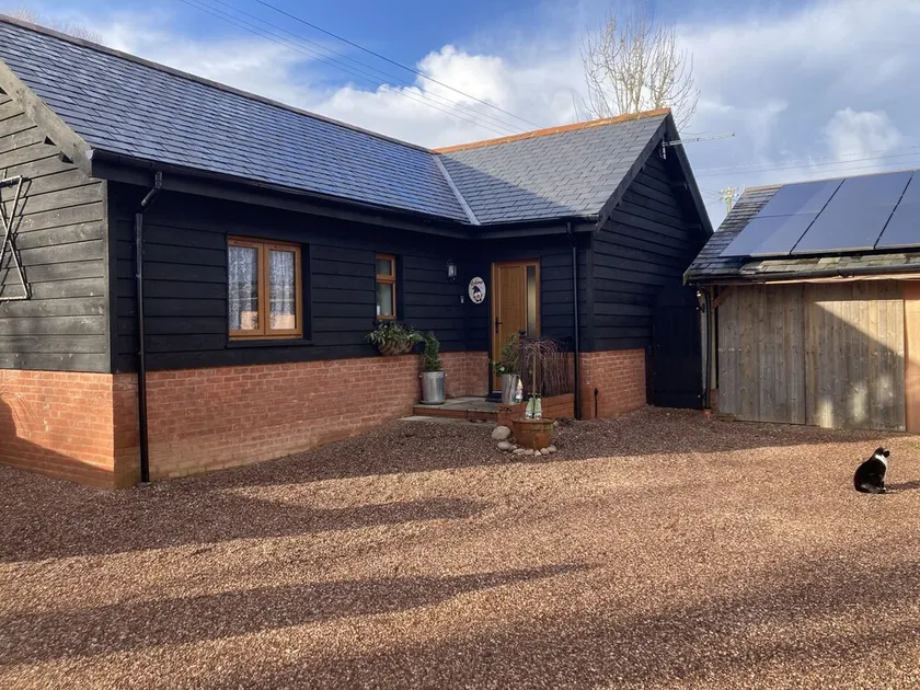 Charming Gnome Cottage, in Devon Near Sidmouth - Image 1