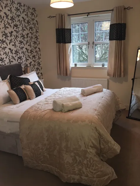 Woodgrove Apartment - Image 1