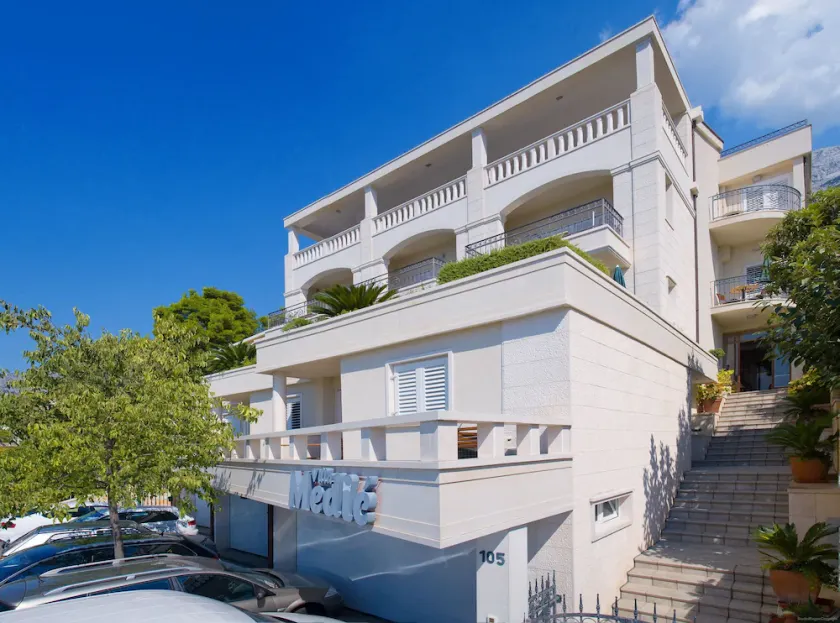 Apartments Villa Medic - Image 1