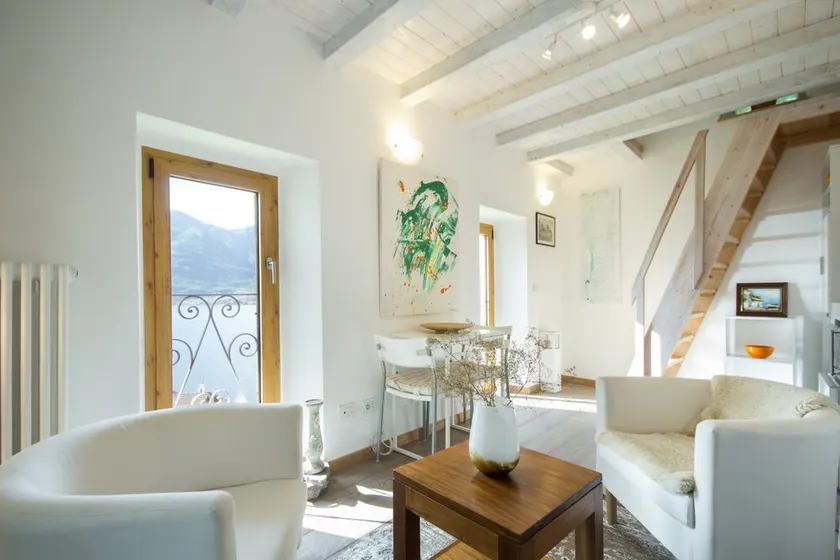 Rustico Vista Lago - Image 1