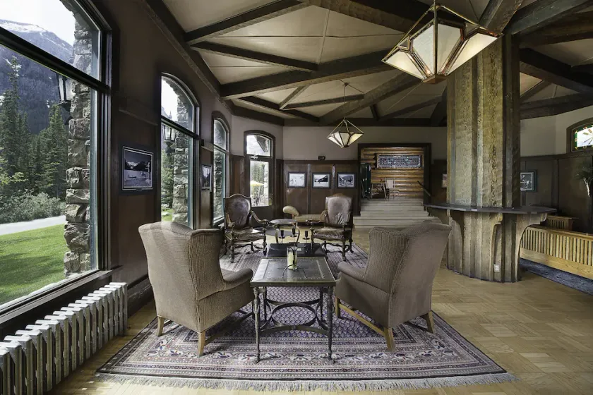 Deer Lodge - Image 1