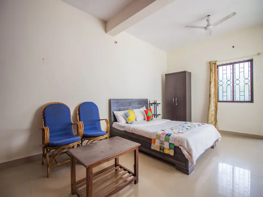 OYO 13211 Home Studio Morjim Beach - Image 1