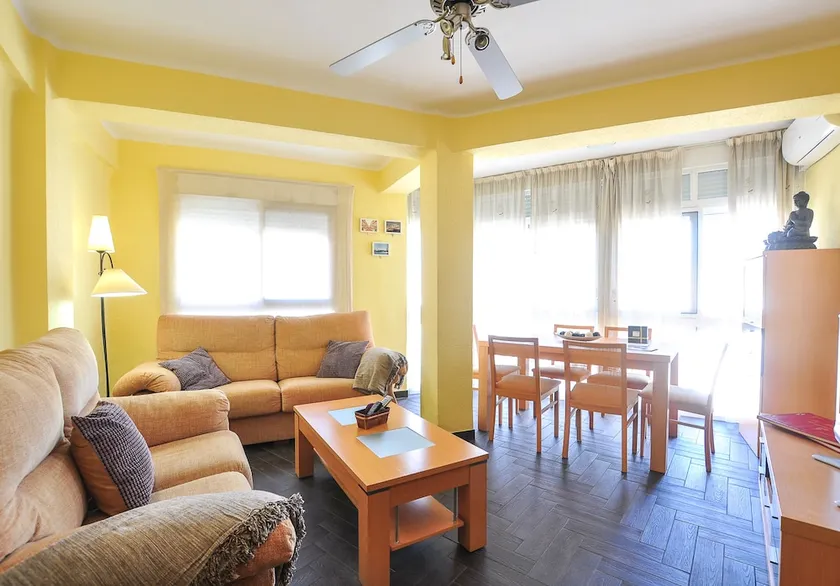 Holidays2Malaga Hermosilla 3 dormitorios & parking Wifi Fibra 600 MG - Image 1