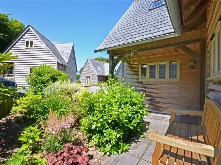 Modern, Comfortable Holiday Home in a Small Holiday Park - Image 1
