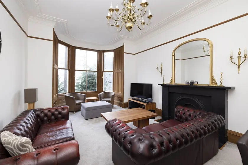 ALTIDO 5 Bedroom Apt near Meadows and George Square - Image 1