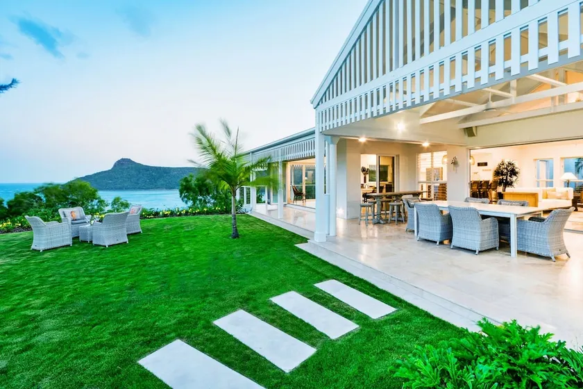 Whitehaven House On Hamilton Island - Image 1