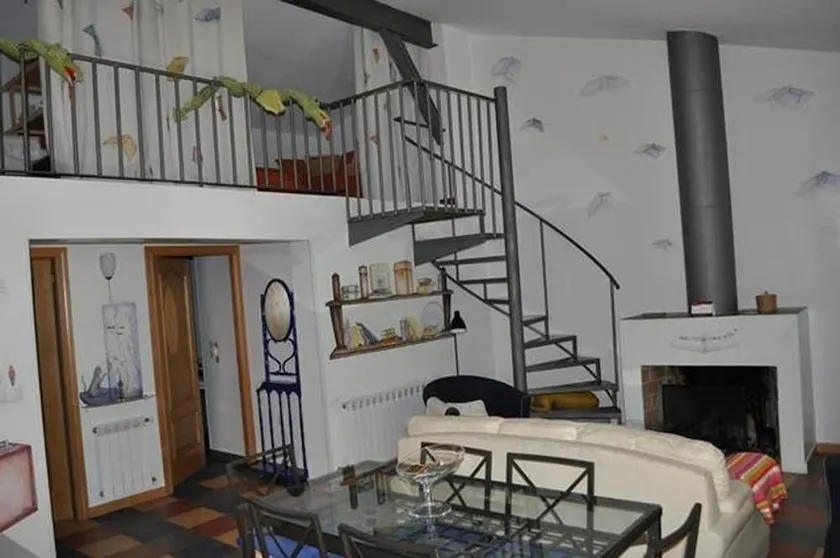Apartamentos La Casa Pintada - Image 1