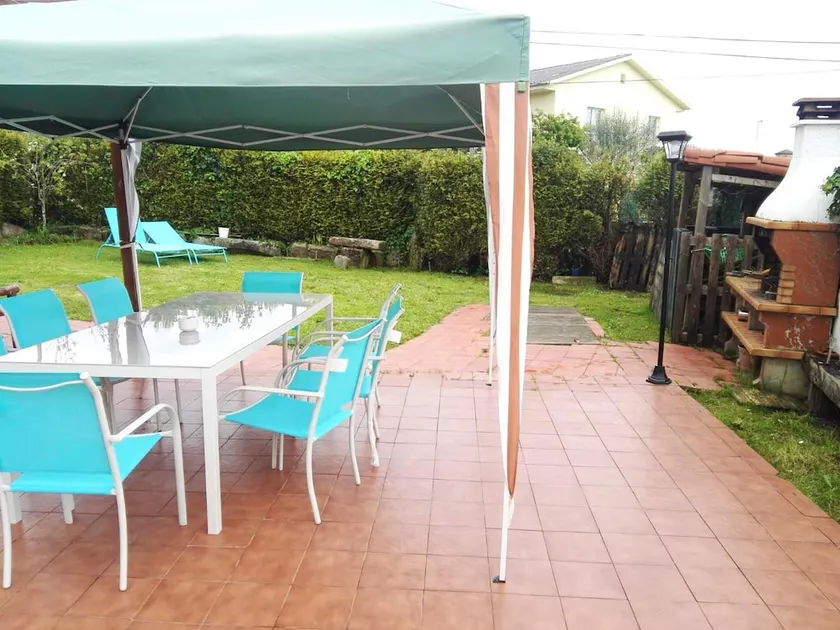 3 bedrooms house with enclosed garden at Sada 2 km away from the beach - Image 1