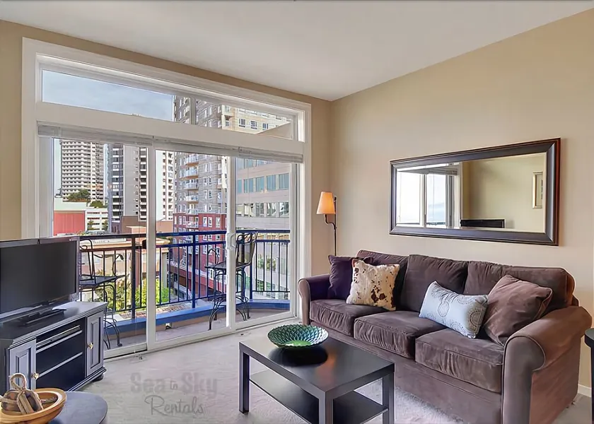 Belltown Court Home Port Suite - One Bedroom Apartment with Balcony - Image 1