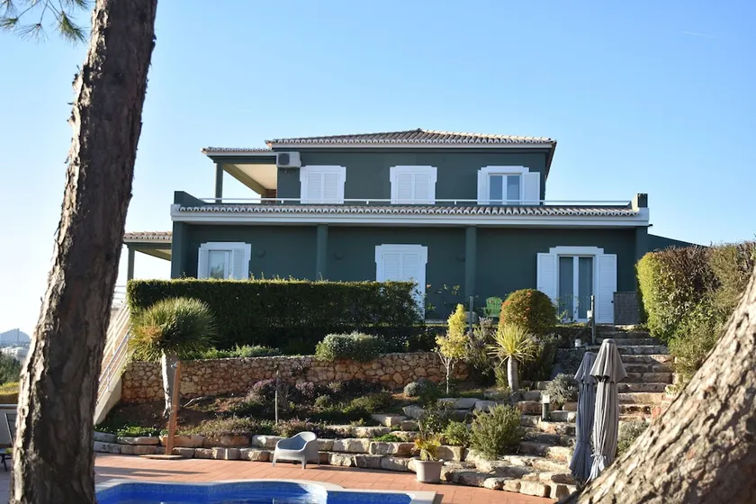Encosta da Praia Luxury Suites - Image 1