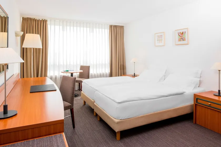 NH Fribourg Hotel - Image 1