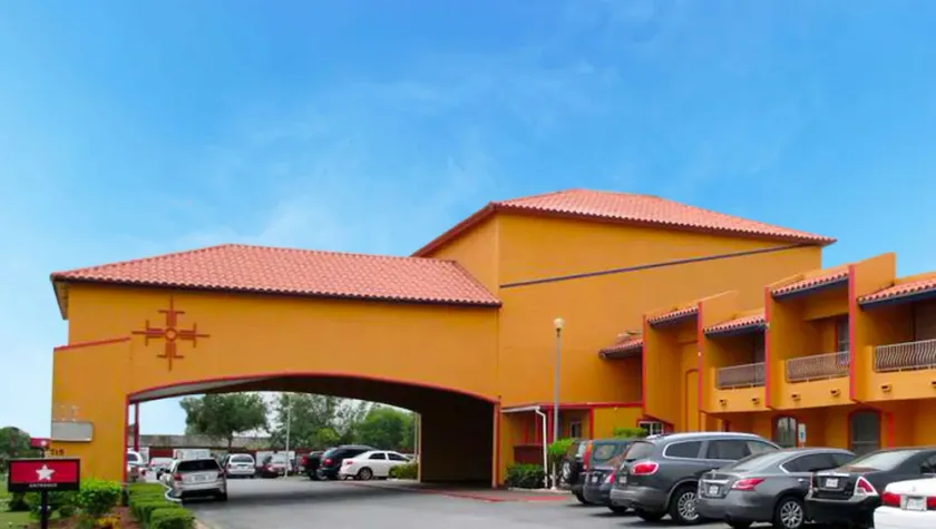 Magnuson Hotel Brownsville - Image 1