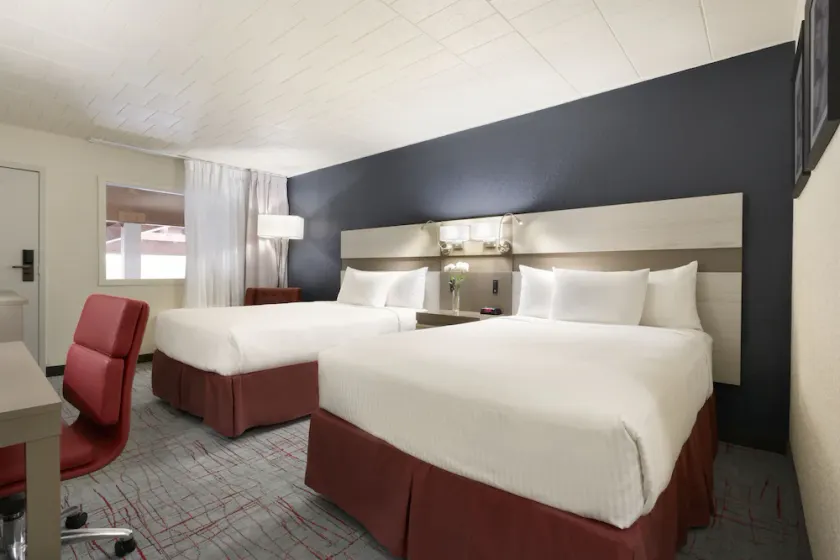 Ramada by Wyndham Uniontown - Image 1