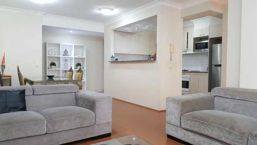 Furnished 2 Bedroom By Harbourside - Image 1