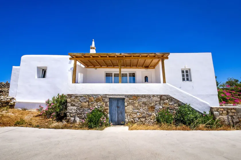 aníko suites Psarou - Image 1