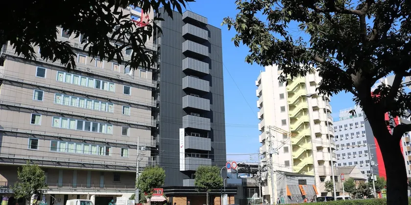 Universal Hotel Reborn - Image 1