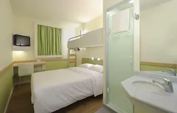 Ibis Budget Nao Me Toque - Image 1