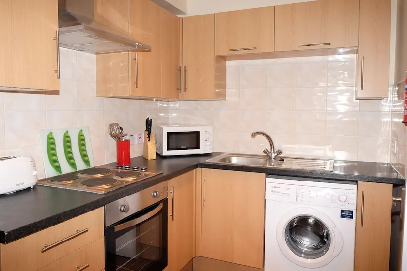 Access Apartments Shepherd's Bush - Image 1