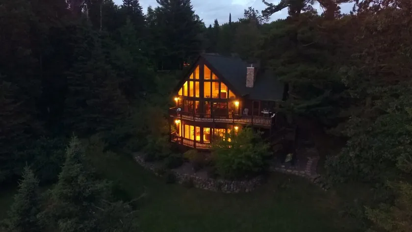 Majestic Retreat - Image 1