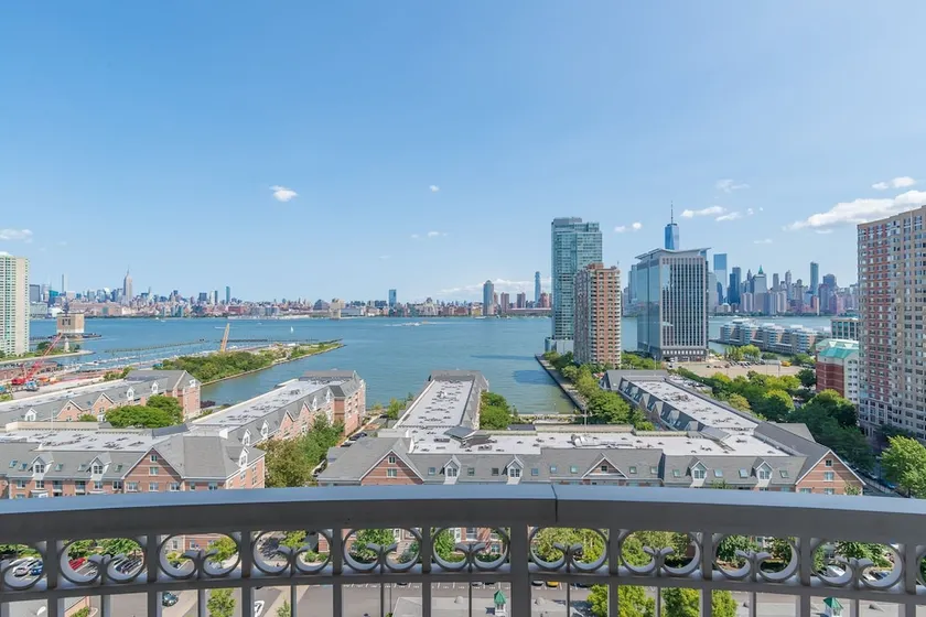 Skyline Luxury Home Suites At Newport II - Image 1