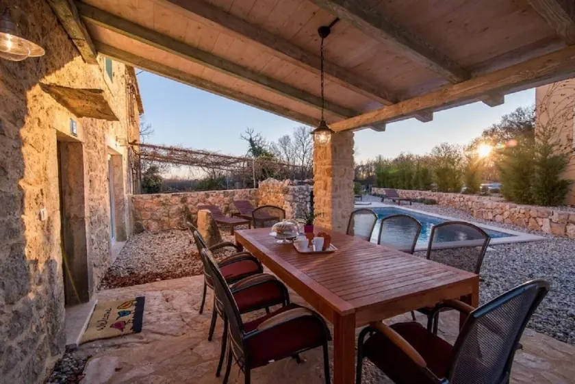 Villa Frank - with pool - Image 1
