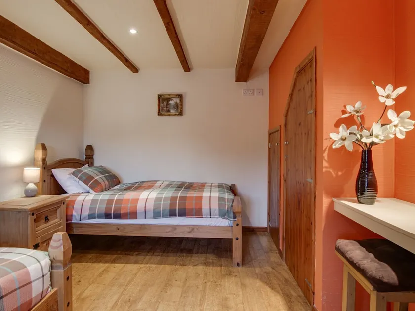 Scenic Holiday Home in Abergele With Terrace, Garden, Pond - Image 1