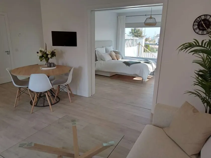 Coastal family friendly home with sea views - Image 1