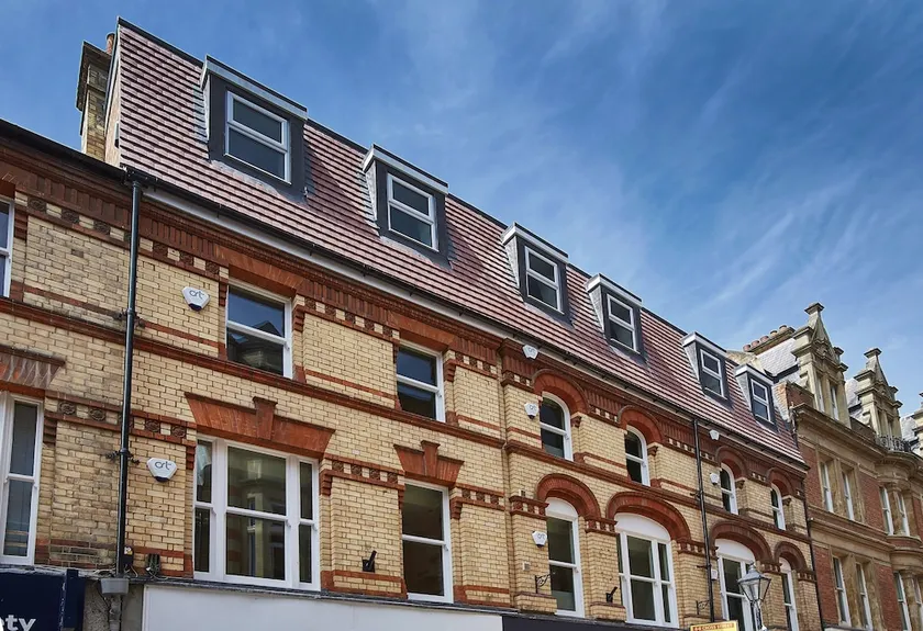 Bank House - Image 1