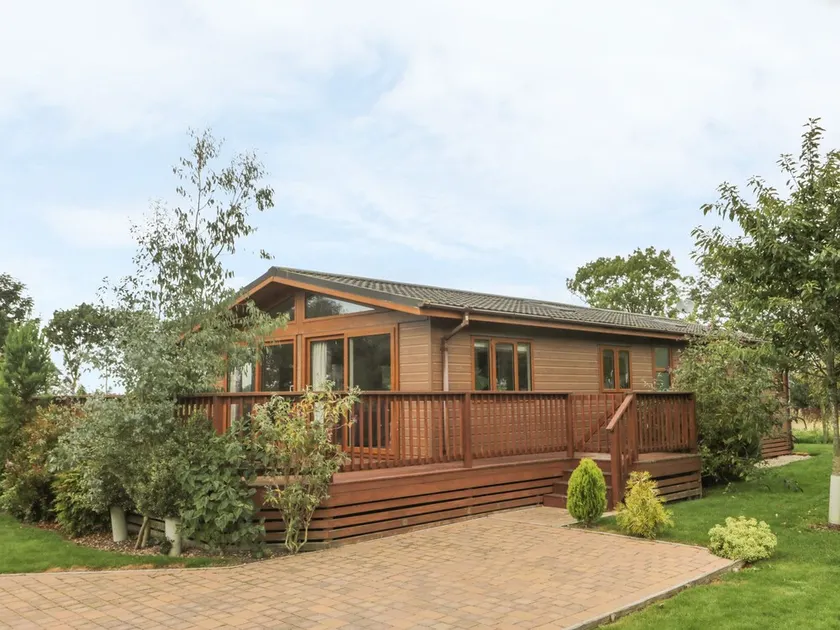 Bulmer Farm Lodge - Image 1