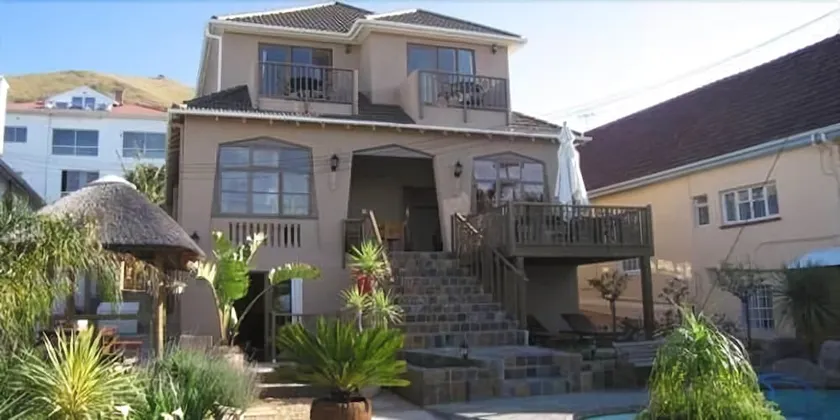 Port View Guest House - Image 1