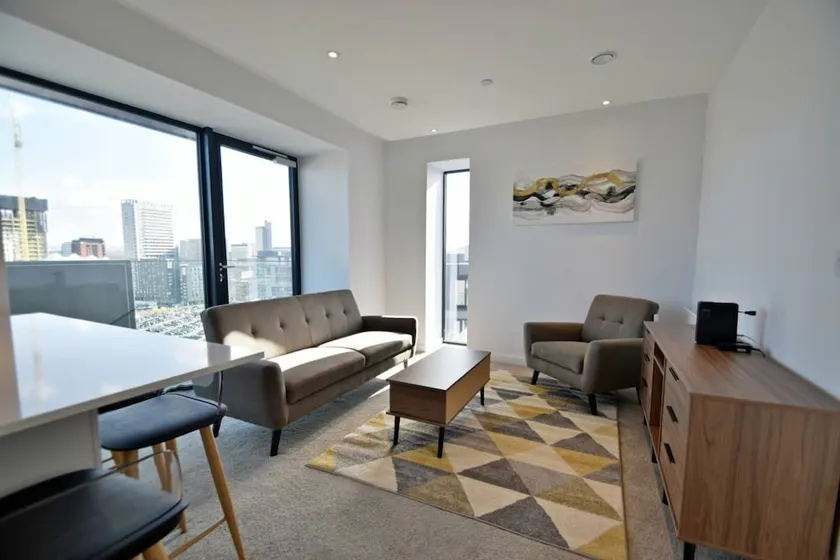 Modern 2 Bedroom Apartment in Green Gate - Image 1
