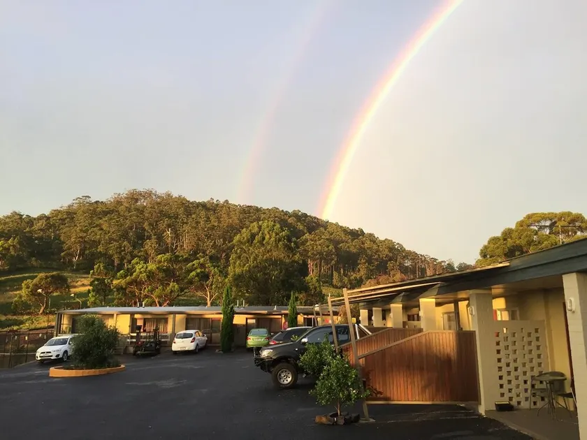 Parsons Bay Retreat - Image 1