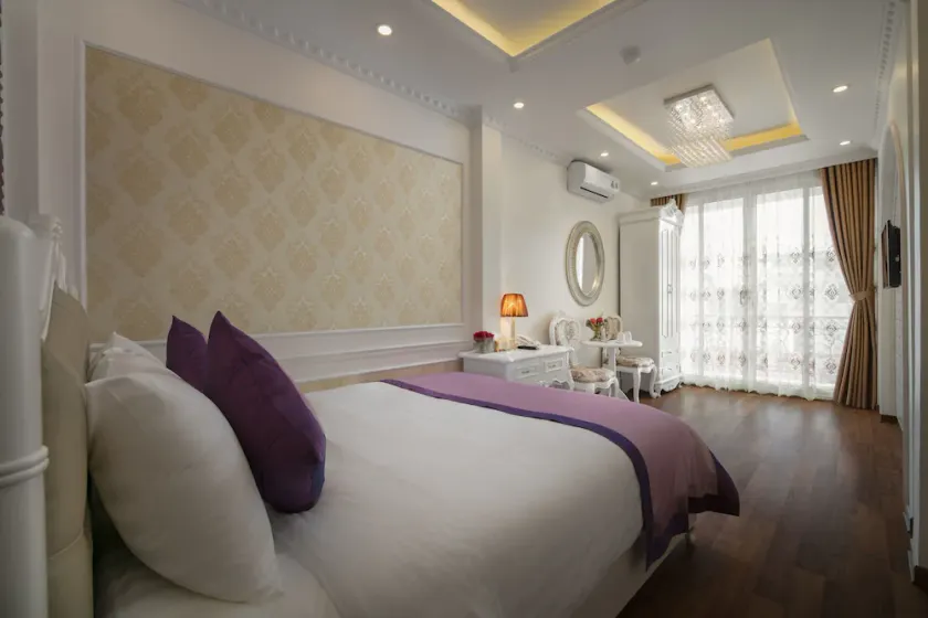 Viola Royal Hotel & Spa - Image 1
