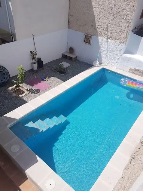 Villa With 5 Bedrooms in Murchas, With Private Pool and Enclosed Garden - 30 km From the Slopes - Image 1