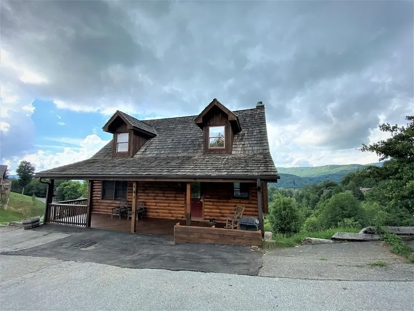 Game Keeper - 3 Br Cabin - Image 1
