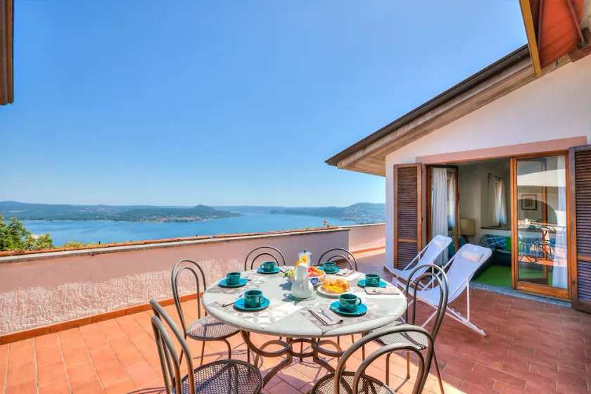 Residenza Over The Lake Ada's Terrace - Image 1