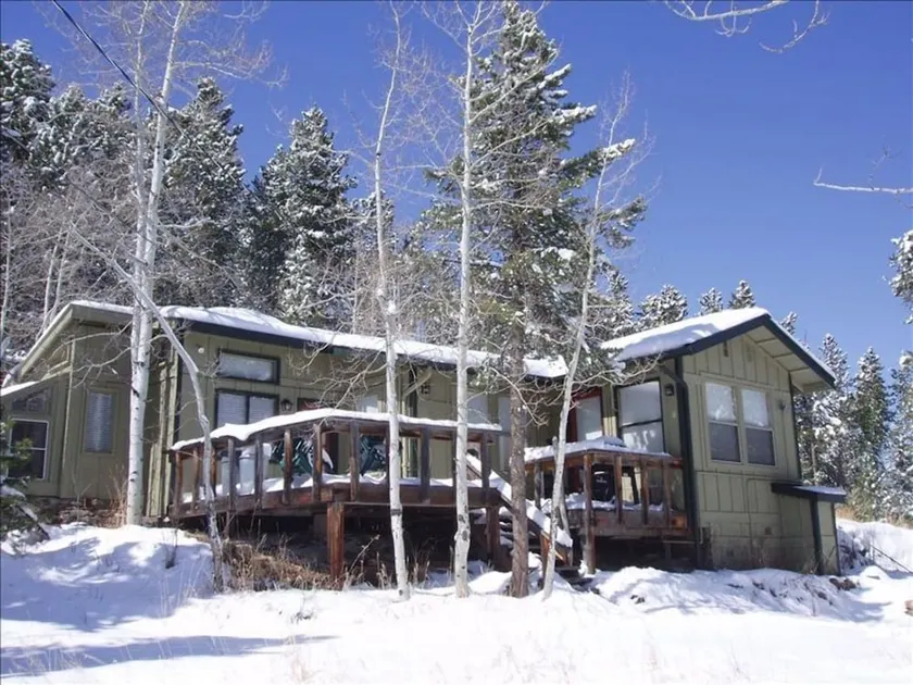 Sunrise Lodge - Image 1