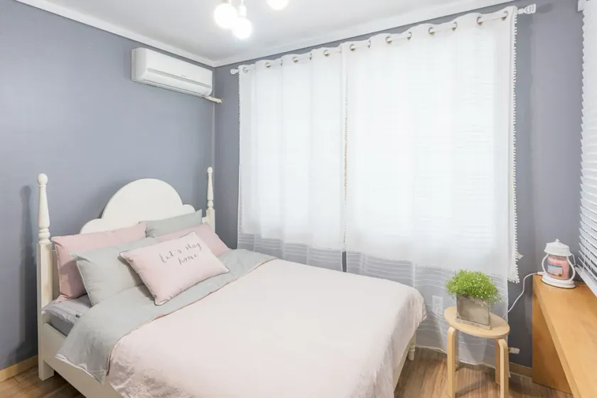 Cozzzy Guest House - Image 1