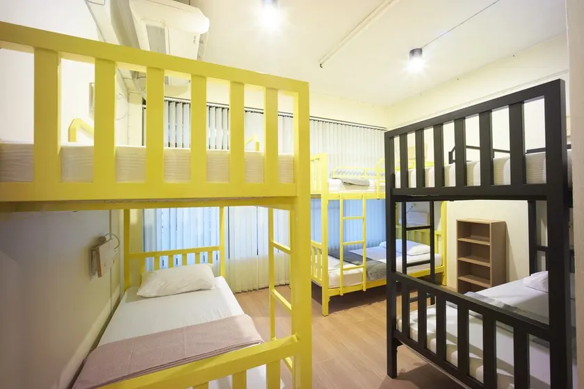 305 Hostel - Image 1