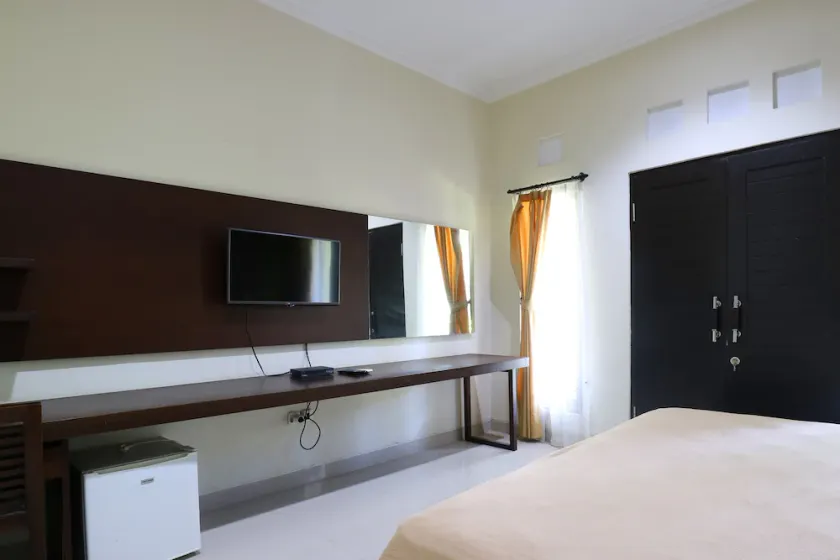 GM Hotel Lovina - Image 1
