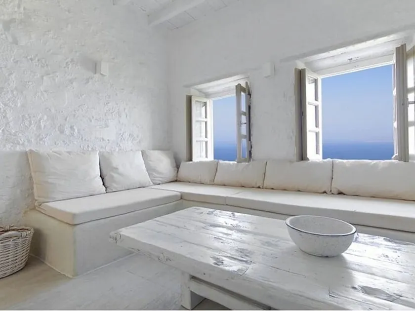 Delightful Holiday Home in Samos With Garden - Image 1