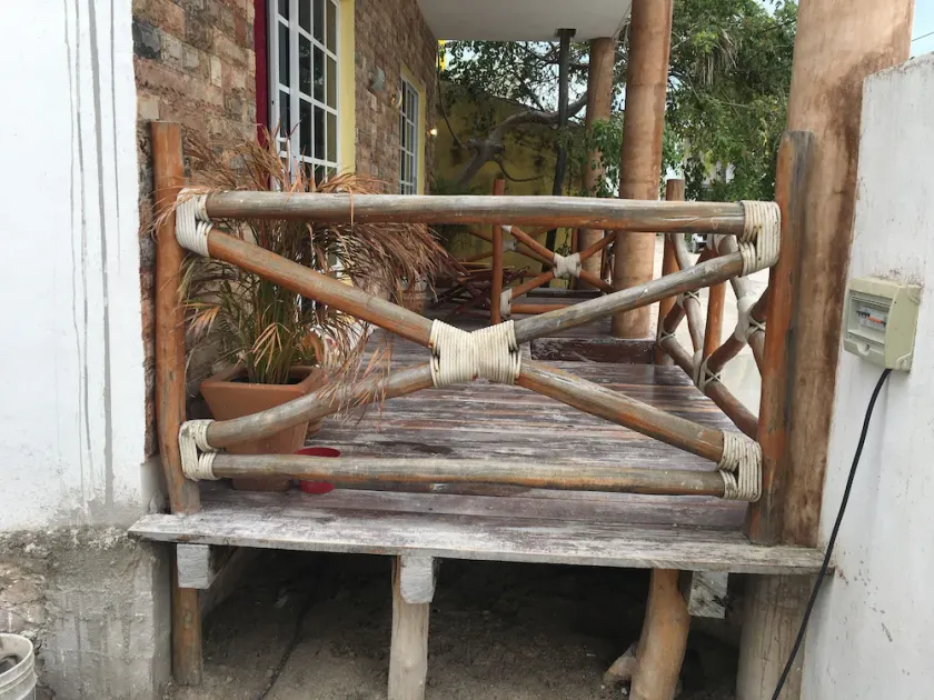 Mi Viejo Chit - Image 1