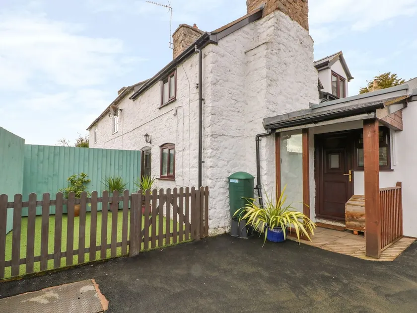 Cross House Cottage - Image 1