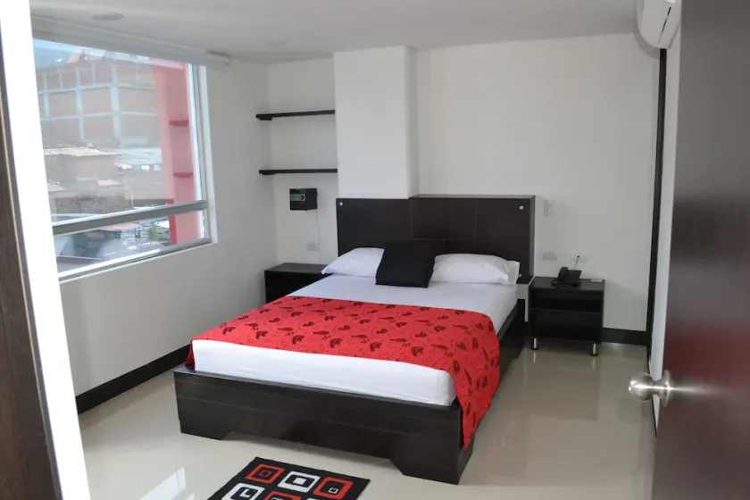 Hotel Prado - Image 1