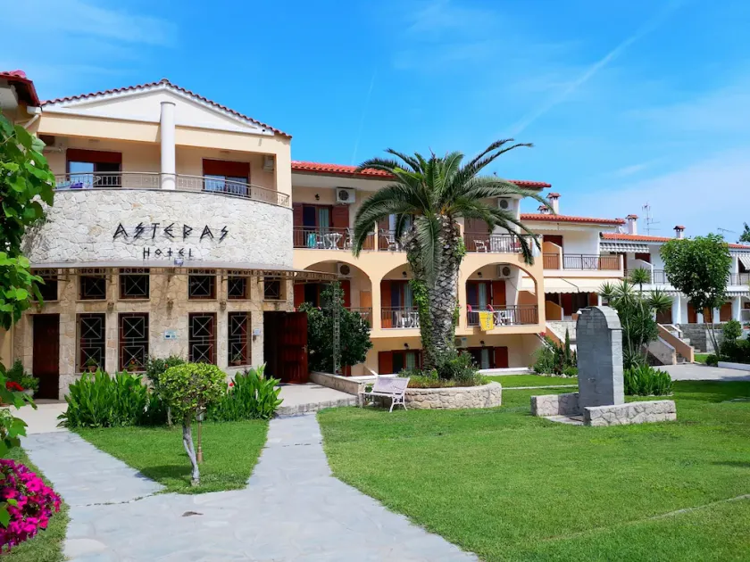 Asteras Hotel - Image 1