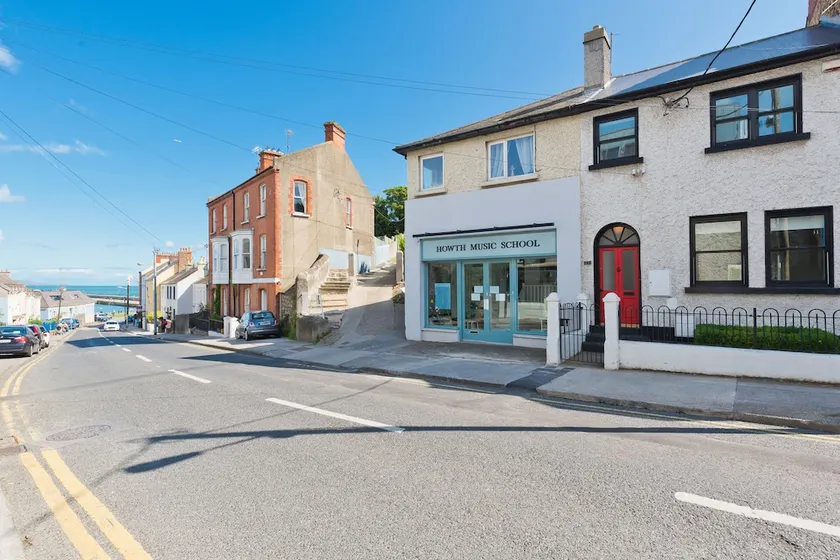 Sweet Inn - Gorgeous Howth II - Image 1