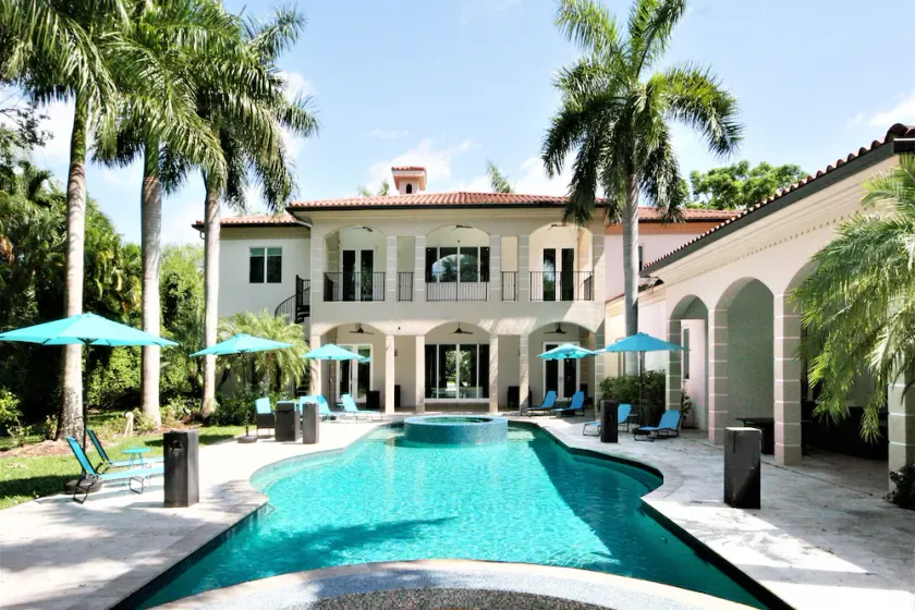 Bel Air Luxury Mansion - Image 1